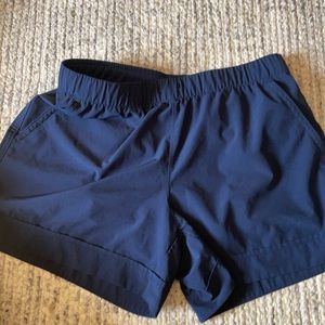 Athleta blue cuffed shorts